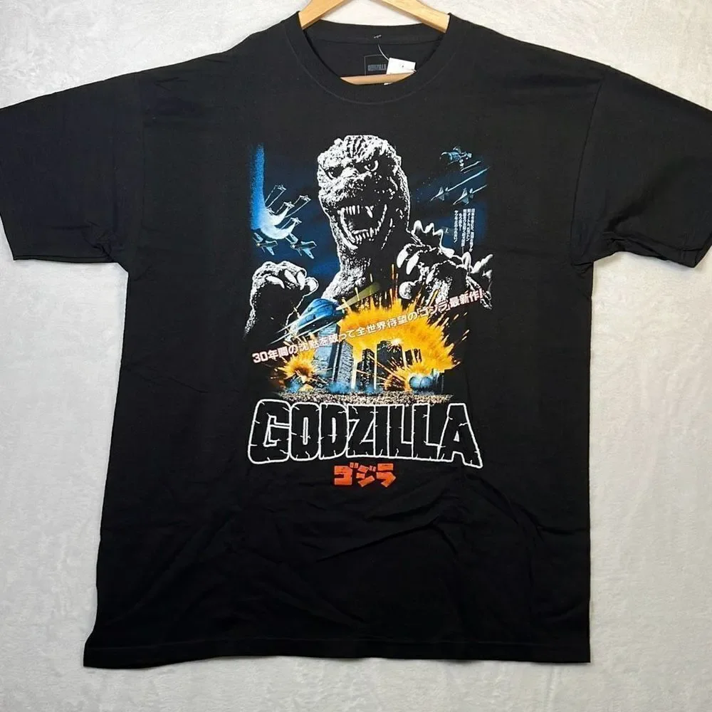 ‎Godzilla graphics T-Shirt- NWT-Men Large